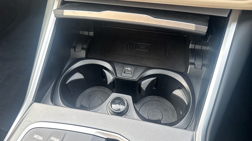 Used BMW 3 Series 2024 for sale - 76609742: Photo 31