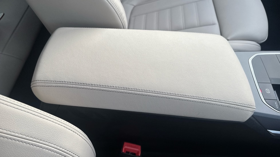 Used BMW 3 Series 2024 for sale - 76609742: Photo 32