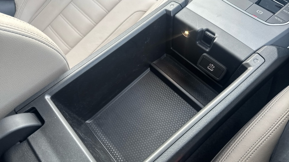 Used BMW 3 Series 2024 for sale - 76609742: Photo 33