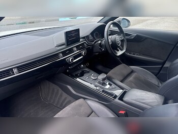 Used Audi A4 2019 for sale - 75886885: Photo