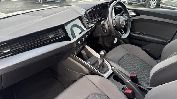 Used Audi A1 2021 for sale - 76297403: Photo 2