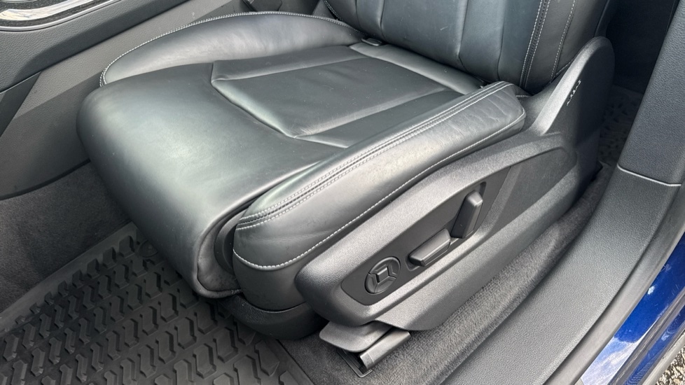 Used Audi Q8 2025 for sale - 76888762: Photo 29