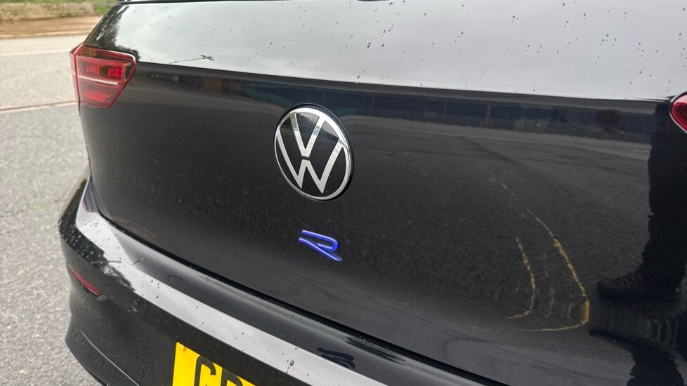 Used Volkswagen Golf 2023 for sale - 76609653: Photo 31