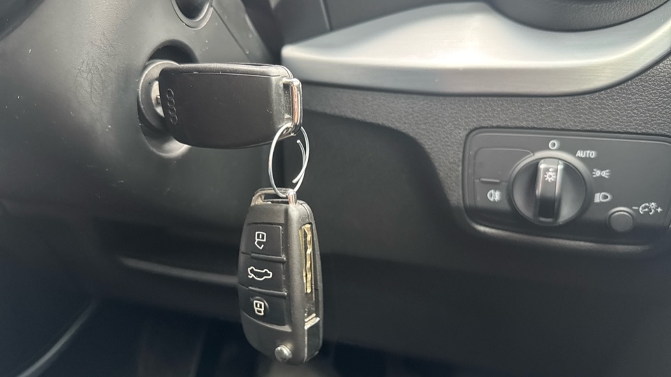 Used Audi Q2 2022 for sale - 76870316: Photo 38