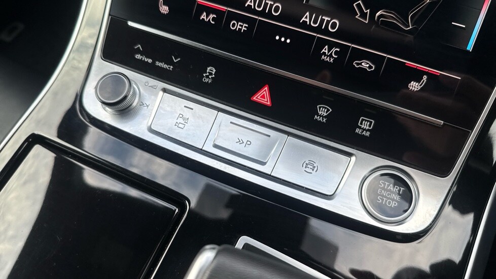 Used Audi Q8 2025 for sale - 76575105: Photo 54