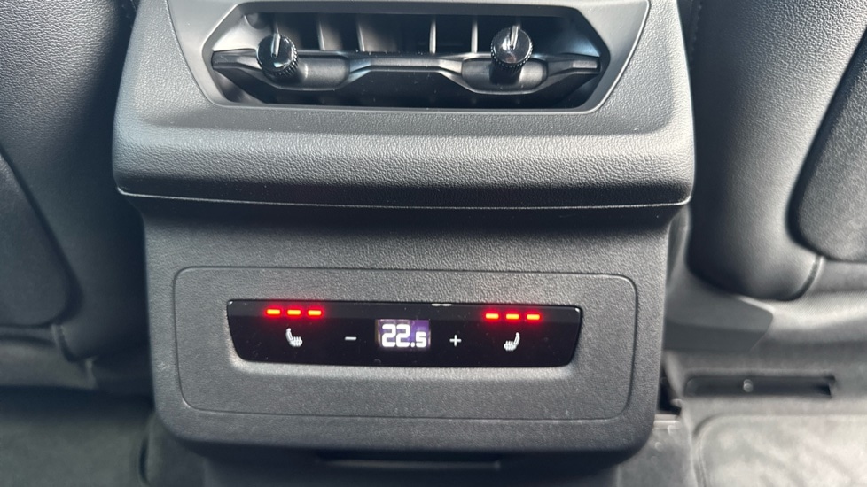 Used Audi Q6 e-tron 2025 for sale - 76321930: Photo 37