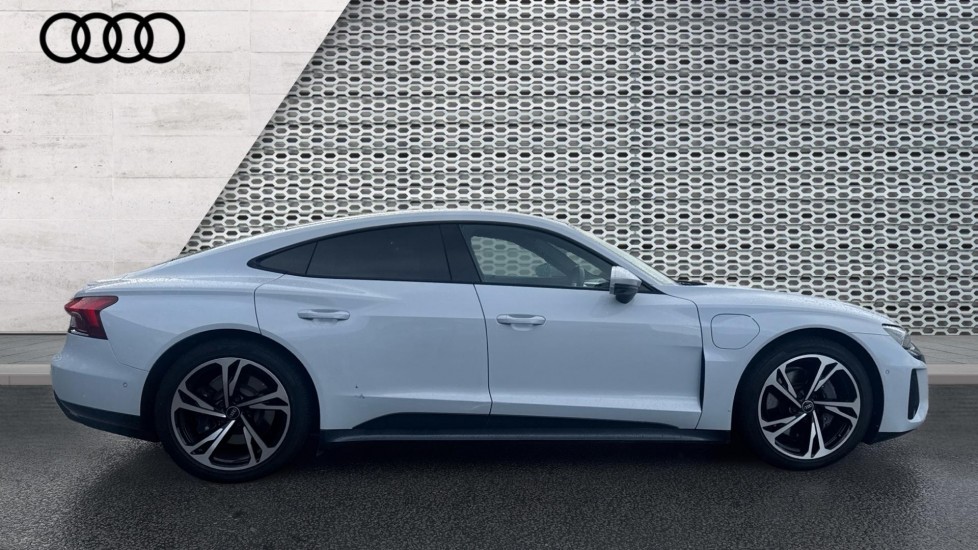 Used Audi e-tron GT 2021 for sale - 76563797: Photo 4
