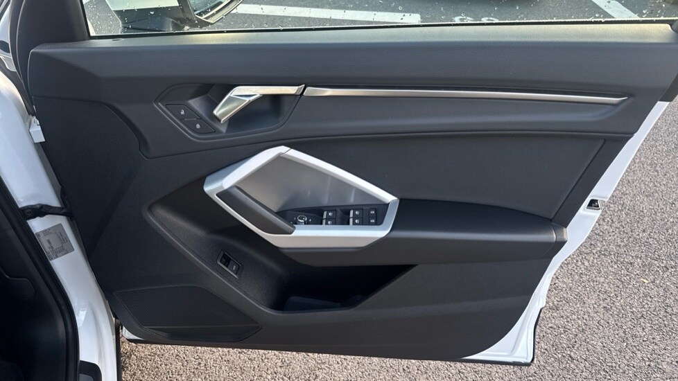 Used Audi Q3 2024 for sale - 76112078: Photo 28