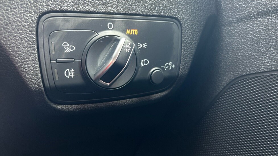 Used Audi Q2 2020 for sale - 76804028: Photo 35