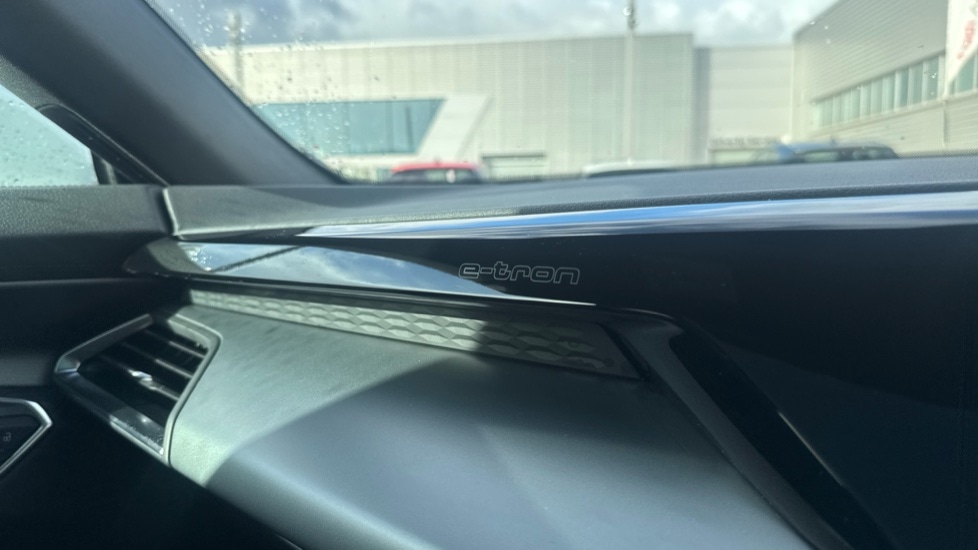 Used Audi e-tron GT 2021 for sale - 76871078: Photo 43