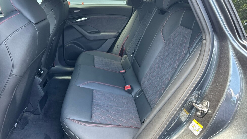 Used Audi Q6 e-tron 2025 for sale - 76869248: Photo 15