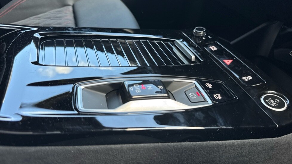 Used Audi Q6 e-tron 2025 for sale - 76869248: Photo 27