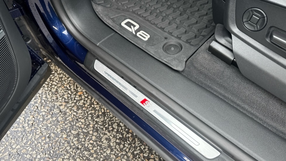 Used Audi Q8 2025 for sale - 76519350: Photo 38