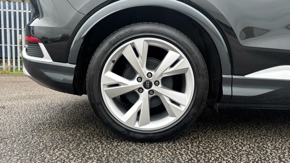 Used Audi Q4 e-tron 2025 for sale - 76873199: Photo 21