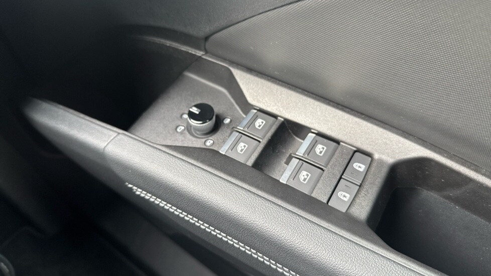 Used Audi Q4 e-tron 2025 for sale - 76873199: Photo 28