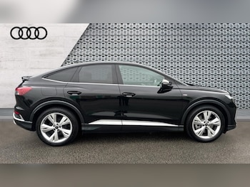 Used Audi Q4 e-tron 2025 for sale - 76873199: Photo