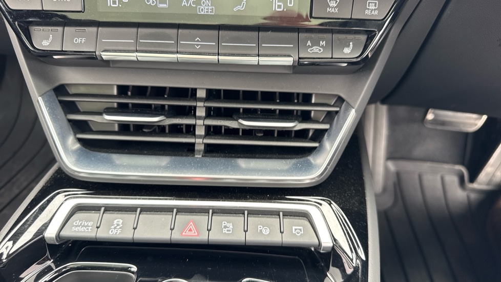 Used Audi e-tron GT 2024 for sale - 76168680: Photo 16