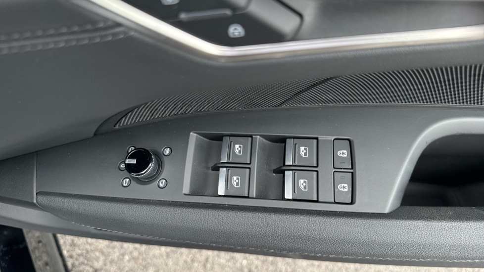 Used Audi e-tron GT 2024 for sale - 76168680: Photo 28