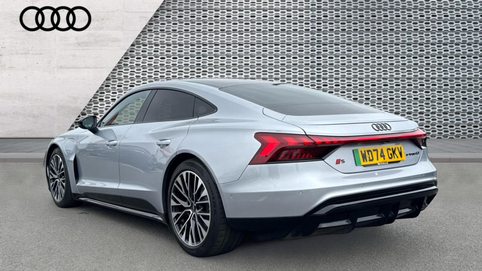 Used Audi e-tron GT 2024 for sale - 76168680: Photo 3