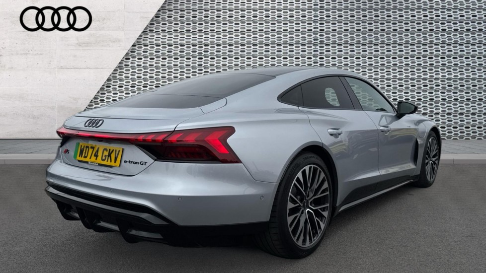 Used Audi e-tron GT 2024 for sale - 76168680: Photo 8