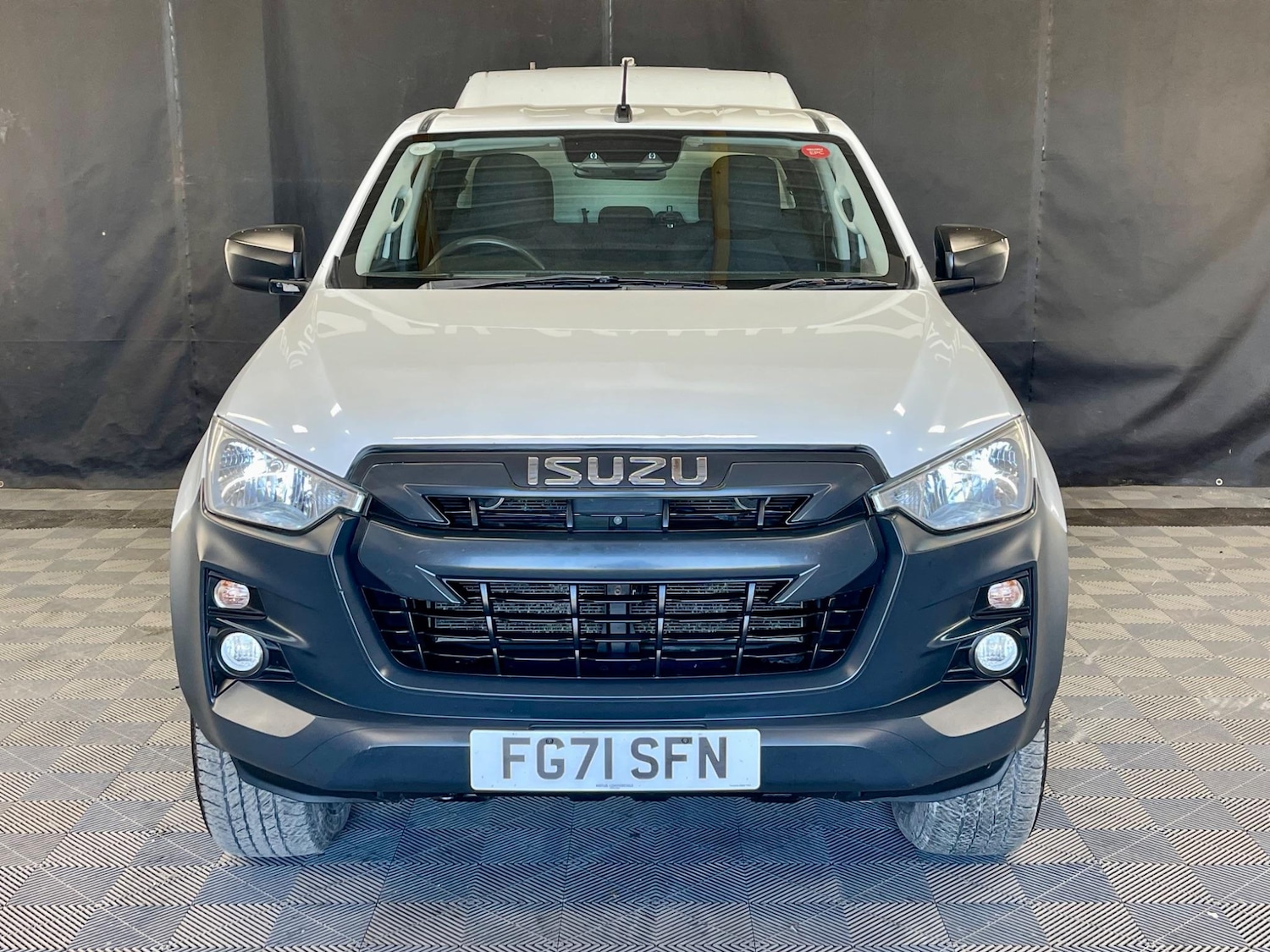Vehicle 28