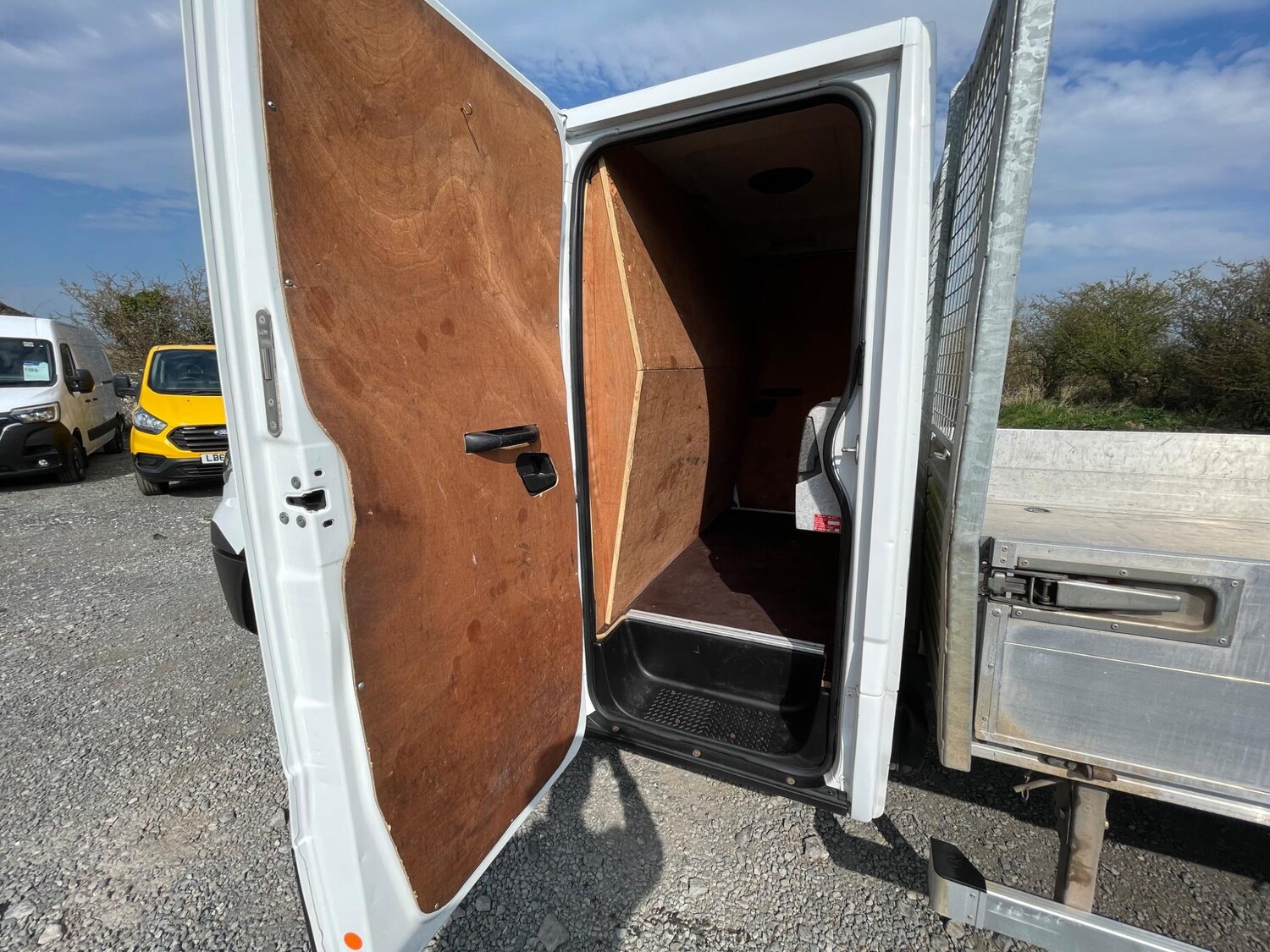 Vehicle 29