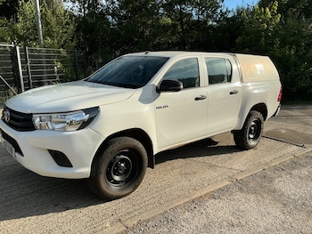 Used Toyota Hilux 2019 for sale - 79071233: Photo