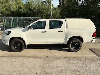Used Toyota Hilux 2019 for sale - 79071233: Photo