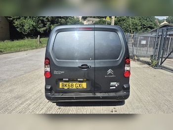 Used Citroen Berlingo 2018 for sale - 79071203: Photo