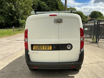 Used Vauxhall Combo 2018 for sale - 79071223: Photo