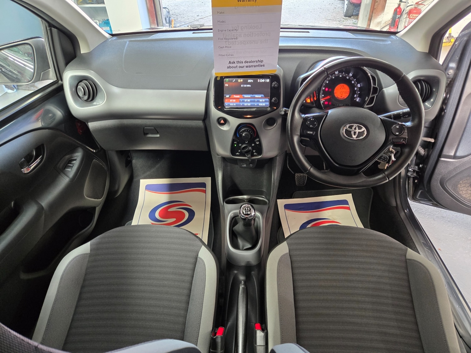 Used Toyota AYGO 2018 for sale - 76663675: Photo 12