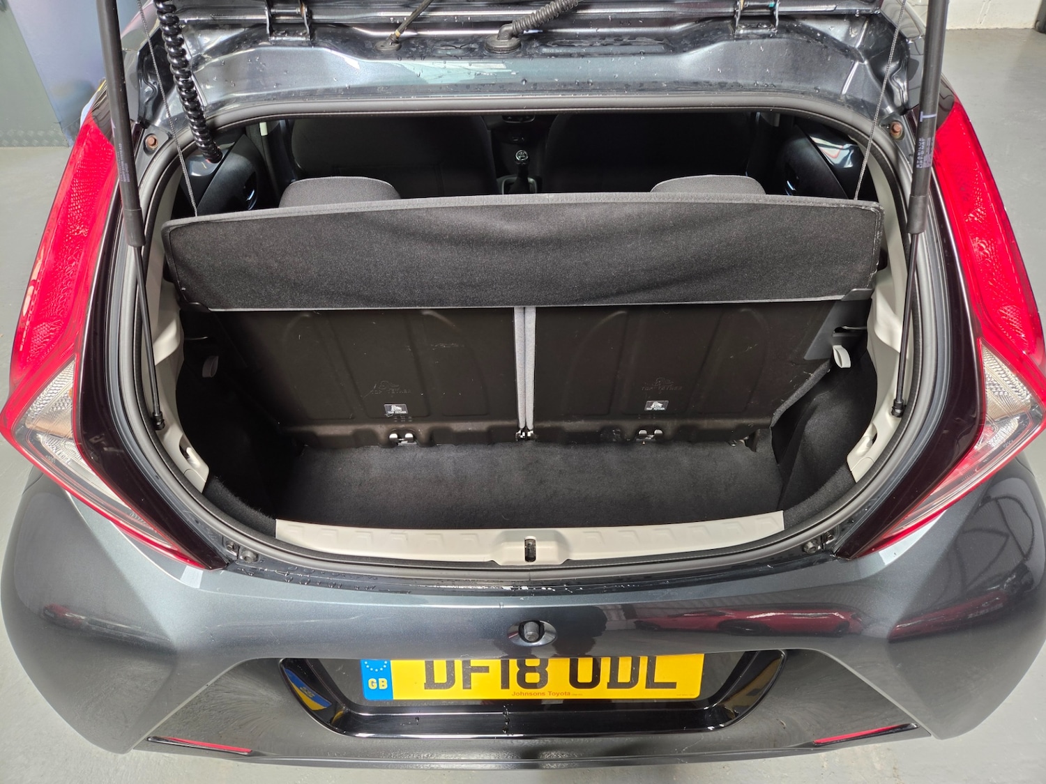 Used Toyota AYGO 2018 for sale - 76663675: Photo 15