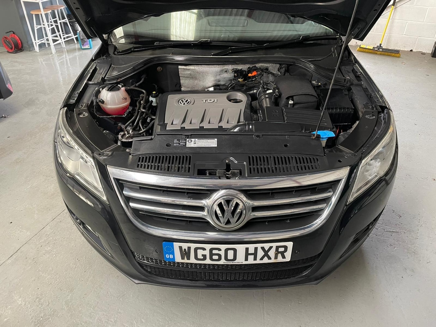 Used Volkswagen Tiguan 2011 for sale - 77272520: Photo 21