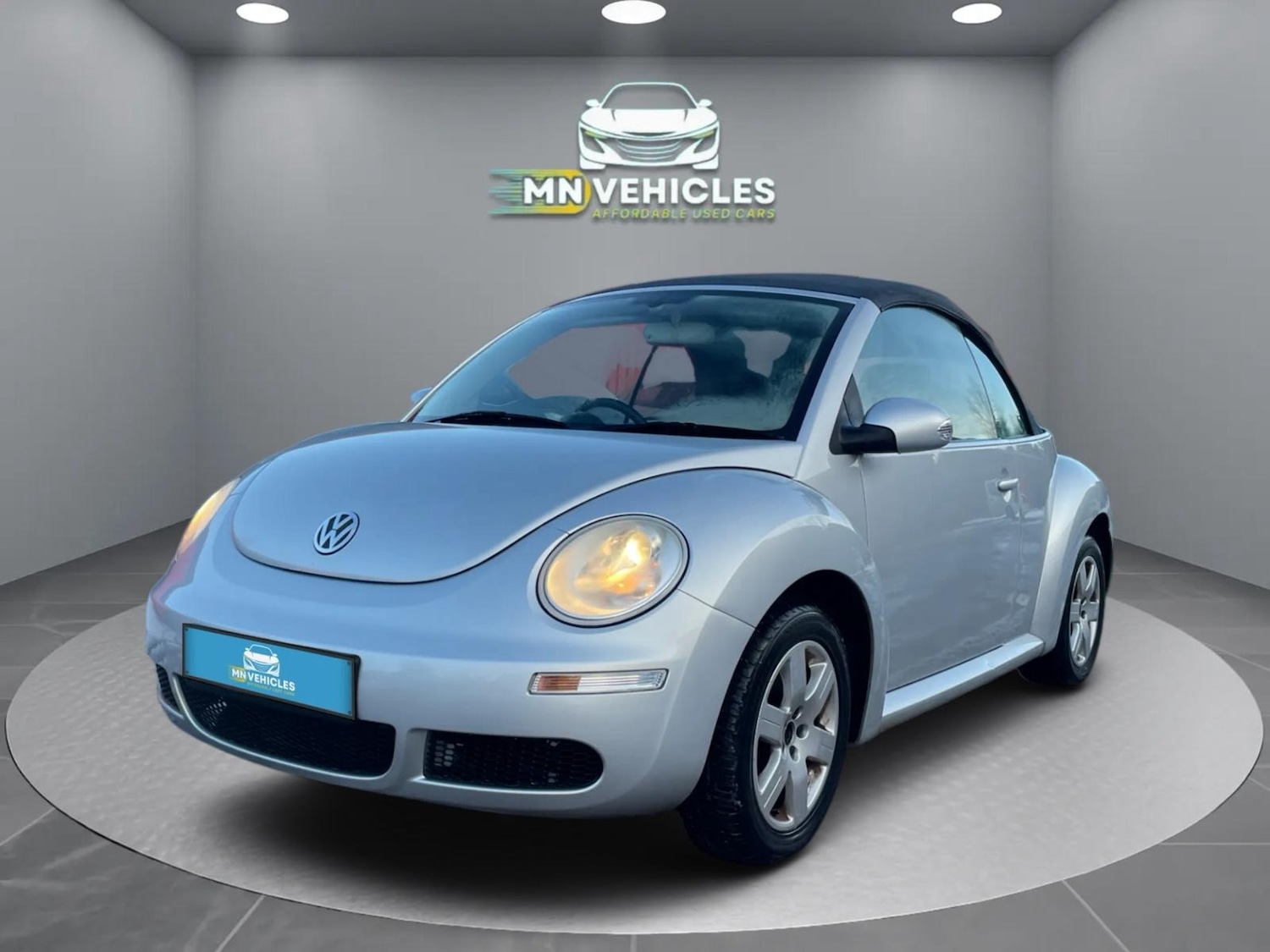 Used Volkswagen Beetle 2010 for sale - 77168682: Photo 3
