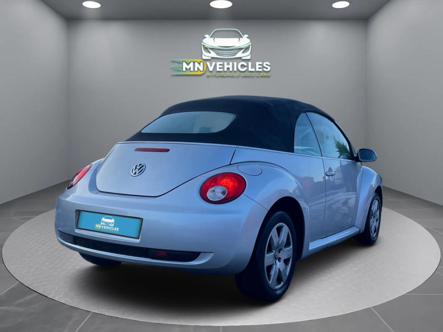 Used Volkswagen Beetle 2010 for sale - 77168682: Photo 6