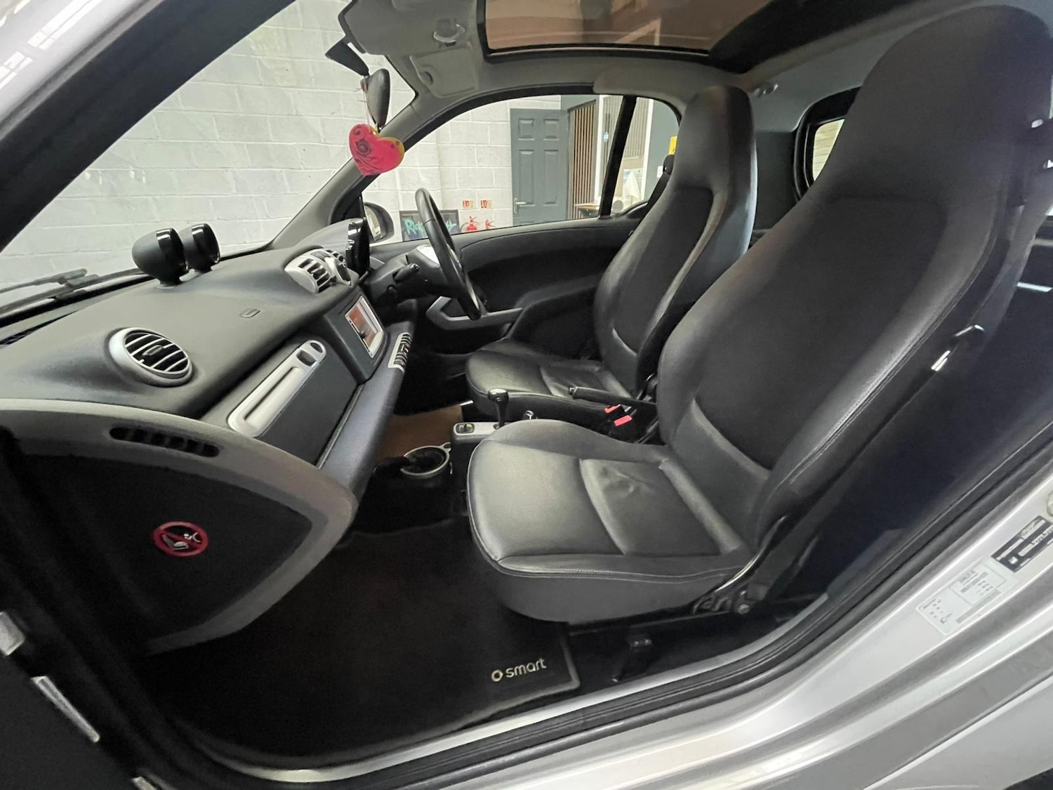 Used smart fortwo 2010 for sale - 77781173: Photo 17