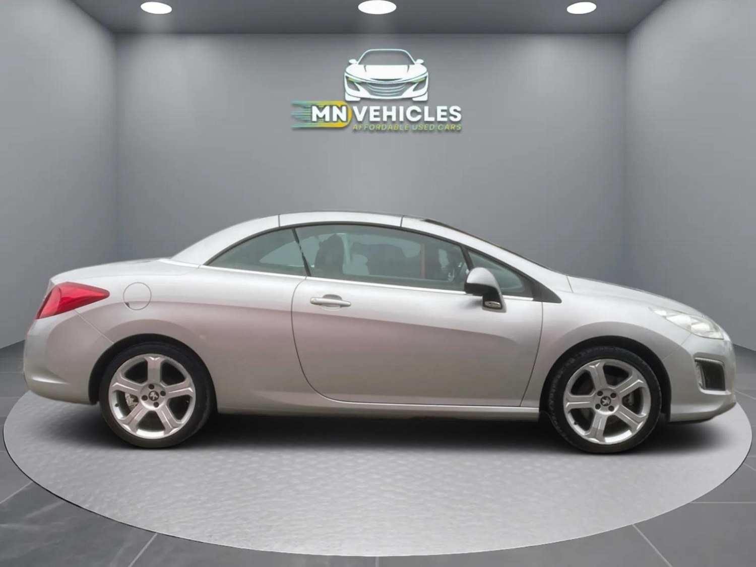 Used Peugeot 308 2012 for sale - 77604936: Photo 4