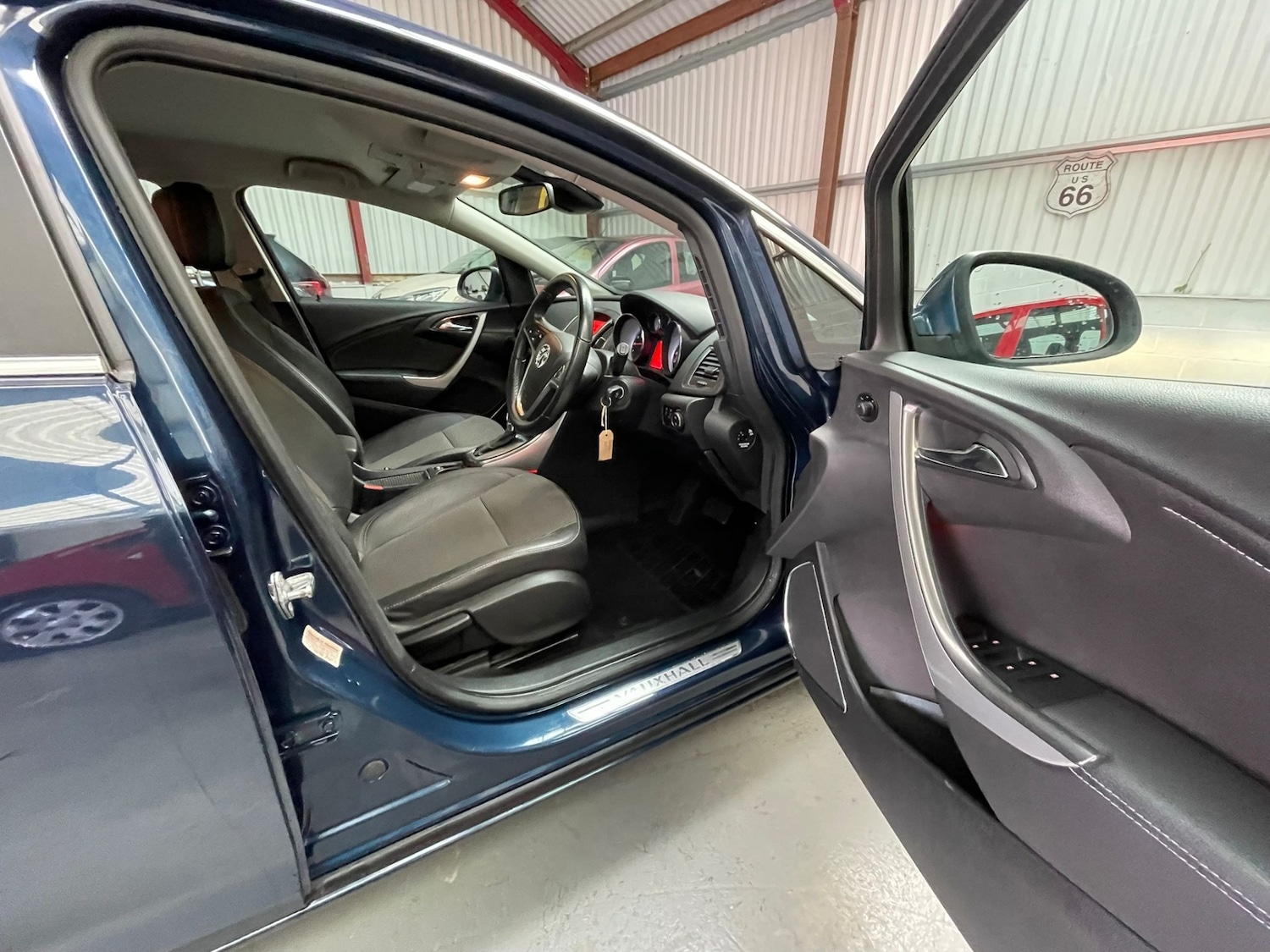 Used Vauxhall Astra 2012 for sale - 77664958: Photo 11