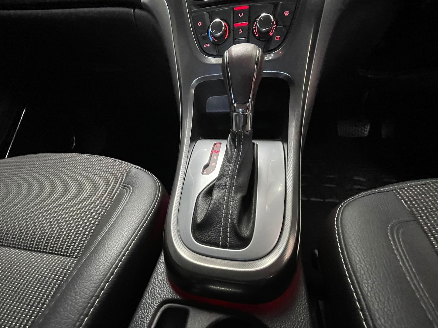 Used Vauxhall Astra 2012 for sale - 77664958: Photo 15