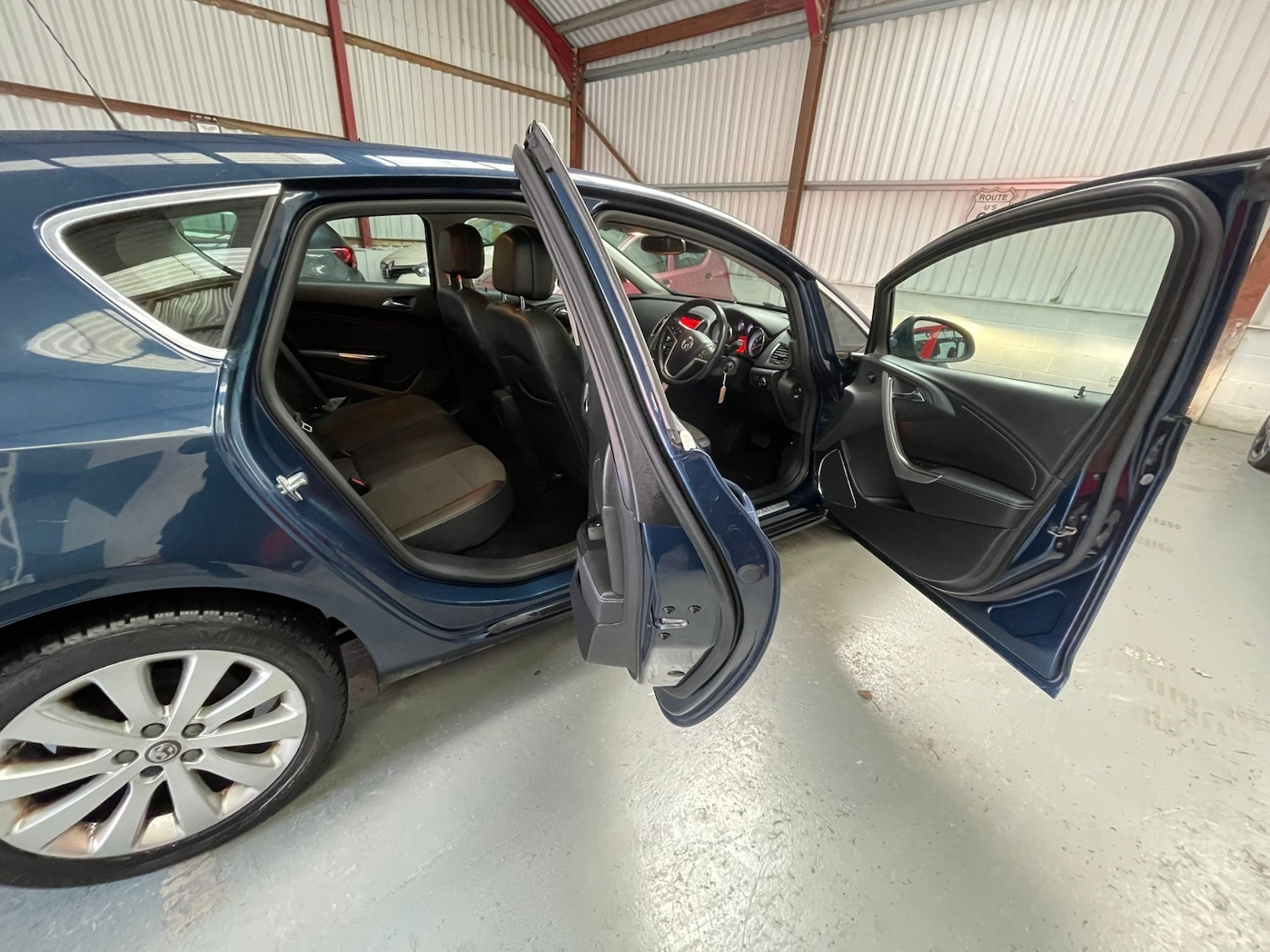 Used Vauxhall Astra 2012 for sale - 77664958: Photo 9