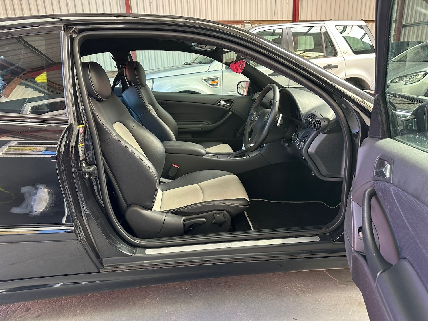 Used Mercedes-Benz CLC Class 2009 for sale - 77918787: Photo 9