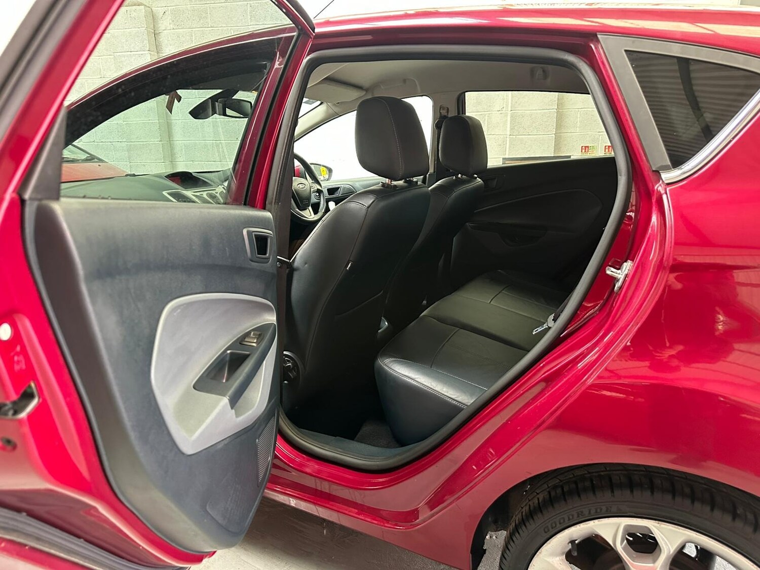 Used Ford Fiesta 2010 for sale - 77845407: Photo 20