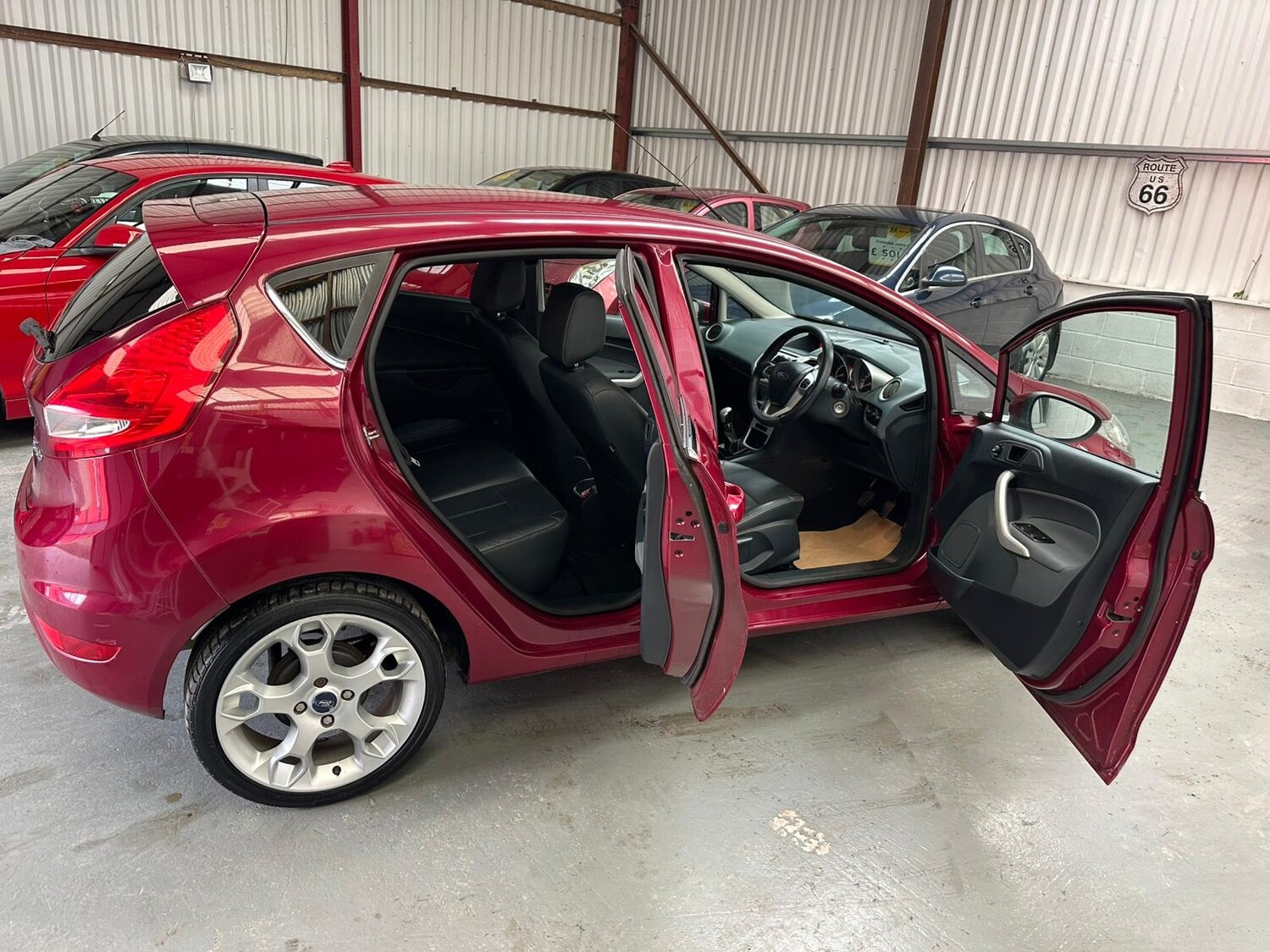 Used Ford Fiesta 2010 for sale - 77845407: Photo 9