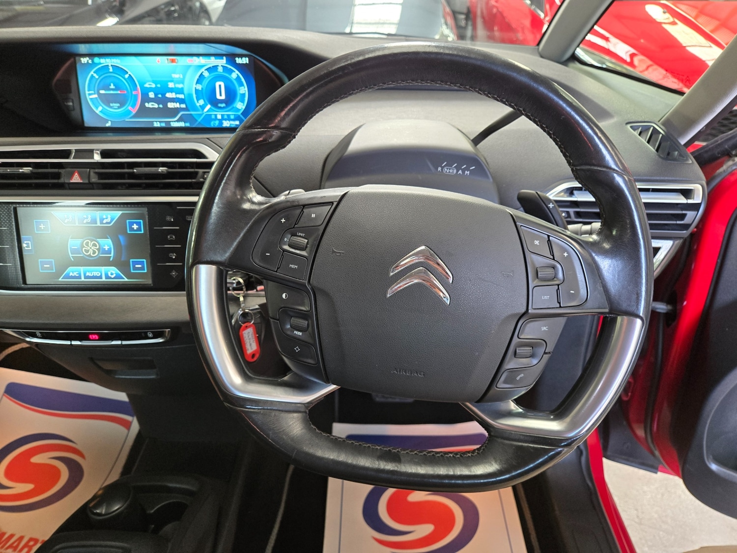 Used Citroen C4 Picasso 2013 for sale - 76663338: Photo 12