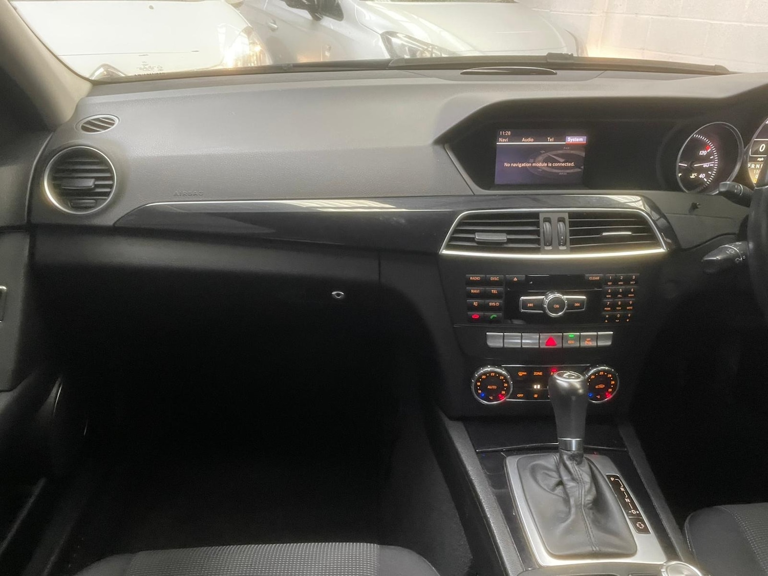 Used Mercedes-Benz C Class 2012 for sale - 77503985: Photo 14