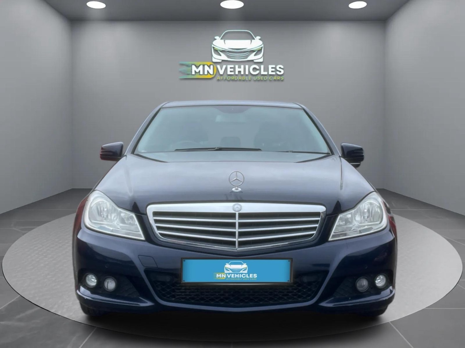 Used Mercedes-Benz C Class 2012 for sale - 77503985: Photo 2