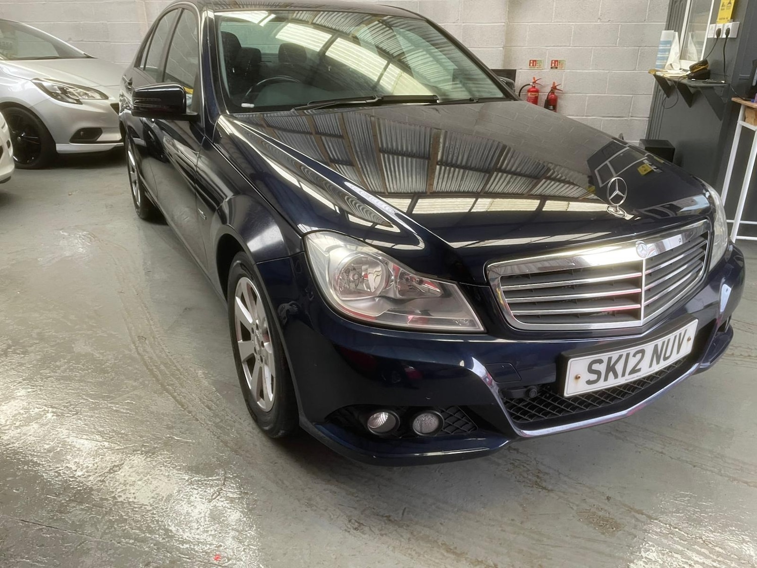 Used Mercedes-Benz C Class 2012 for sale - 77503985: Photo 24