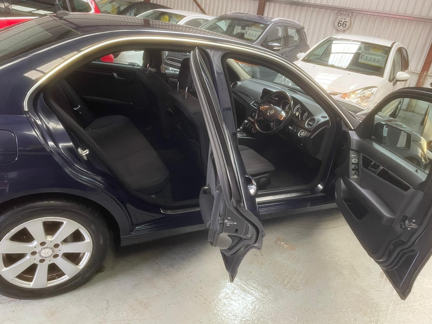 Used Mercedes-Benz C Class 2012 for sale - 77503985: Photo 9