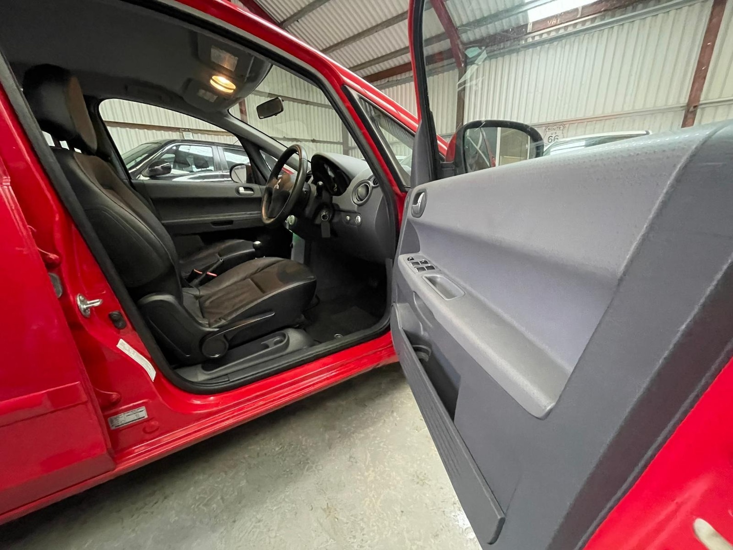 Used Mitsubishi Colt 2004 for sale - 77532343: Photo 10