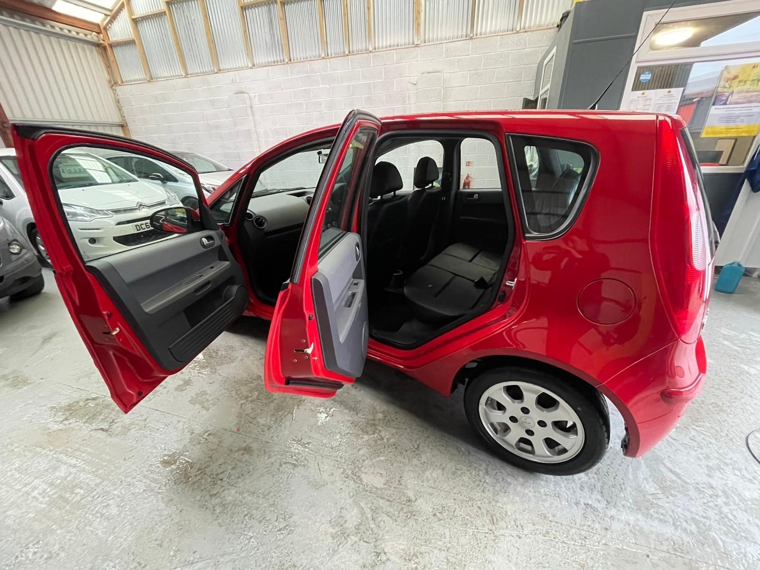 Used Mitsubishi Colt 2004 for sale - 77532343: Photo 15